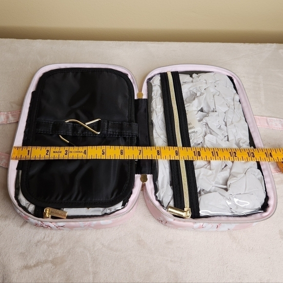 NEW Yumi Kim Wanderlust Travel Hanging Train Case Make Up Bag French Ros… - Picture 5 of 8